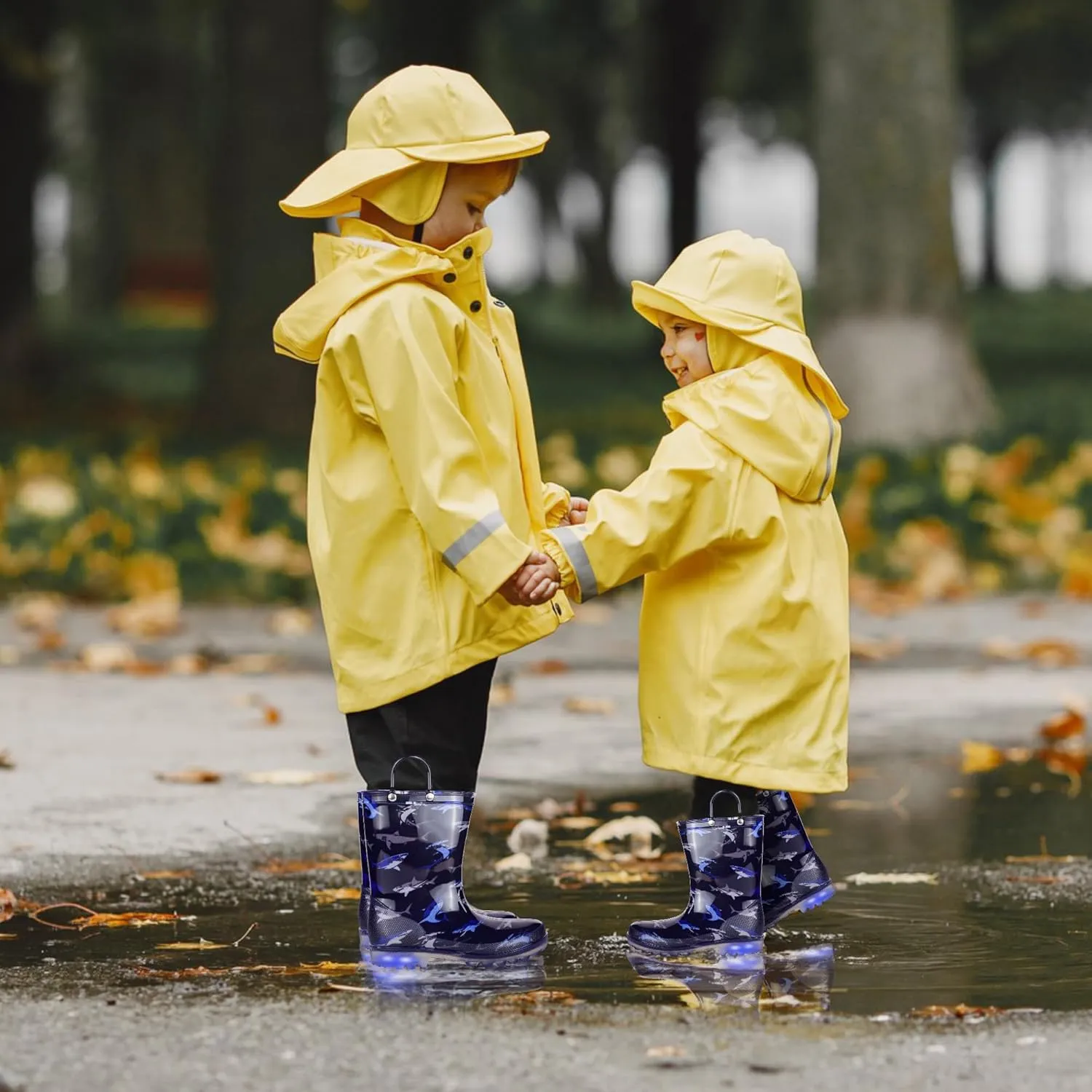 GAWBAW Toddler Rain Boots Kids With Glitter Light up Rain Boots With Easy-on Handles Waterproof For Boys and Girls