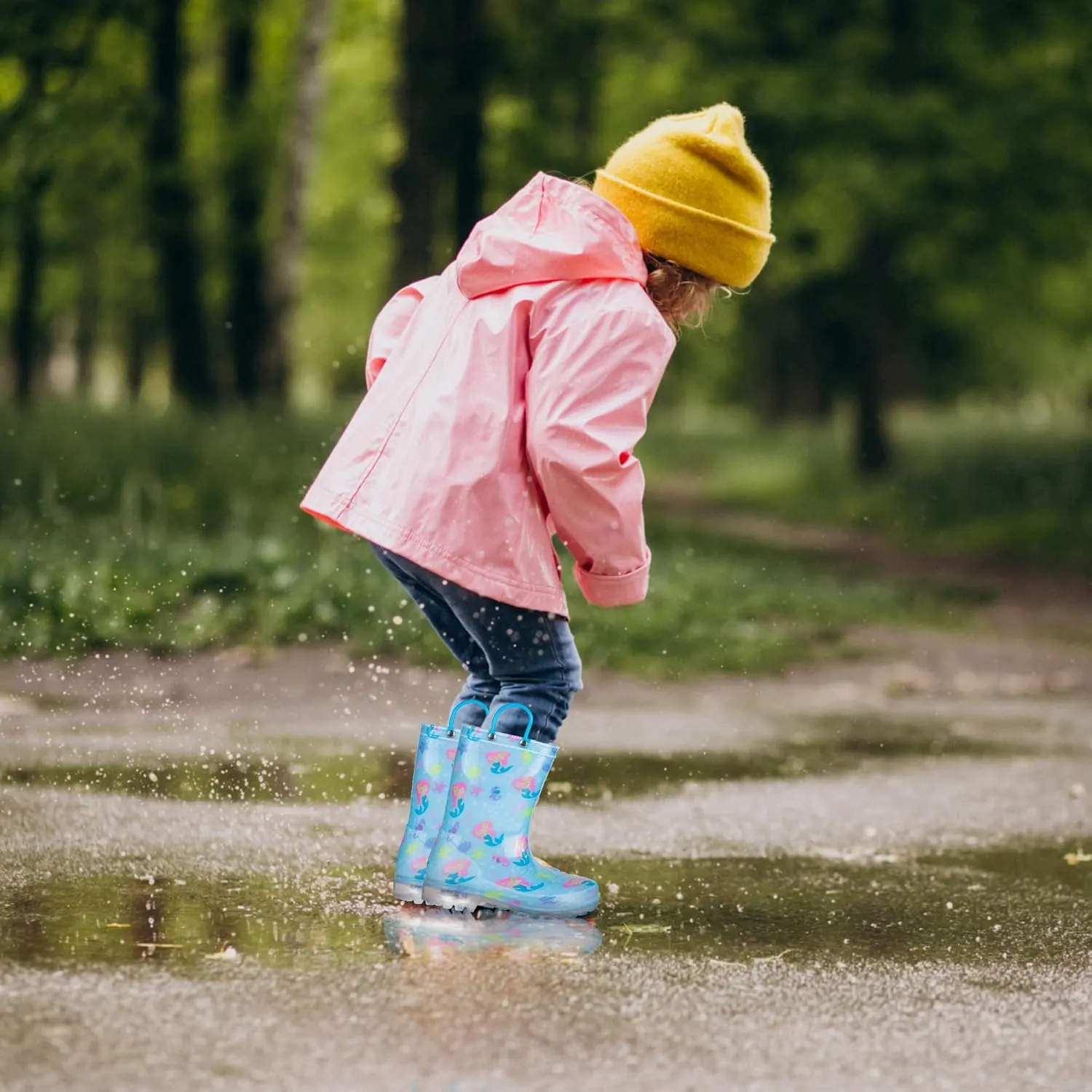GAWBAW Toddler Rain Boots Kids With Glitter Light up Rain Boots With Easy-on Handles Waterproof For Boys and Girls