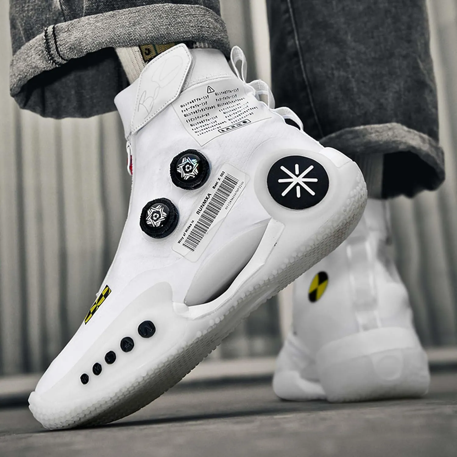 Mens and Womens High Top Buckle Closed Basketball Sneakers Comfortable Breathable Casual Walking Shoes High Elasticity Running Shoes Tennis Shoes Tennis Competition Shoes Non Slip High Jump Sneakers