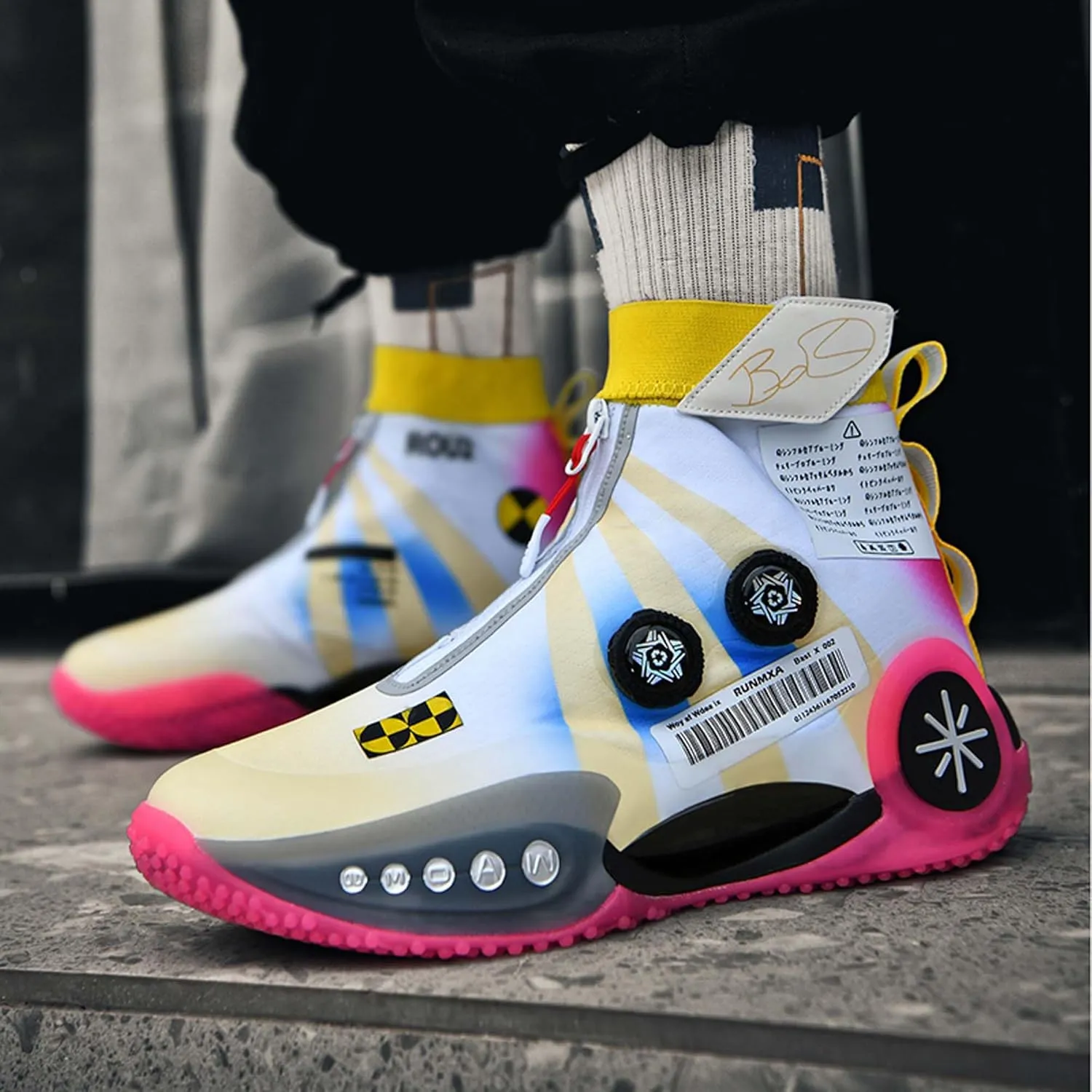 Mens and Womens High Top Buckle Closed Basketball Sneakers Comfortable Breathable Casual Walking Shoes High Elasticity Running Shoes Tennis Shoes Tennis Competition Shoes Non Slip High Jump Sneakers