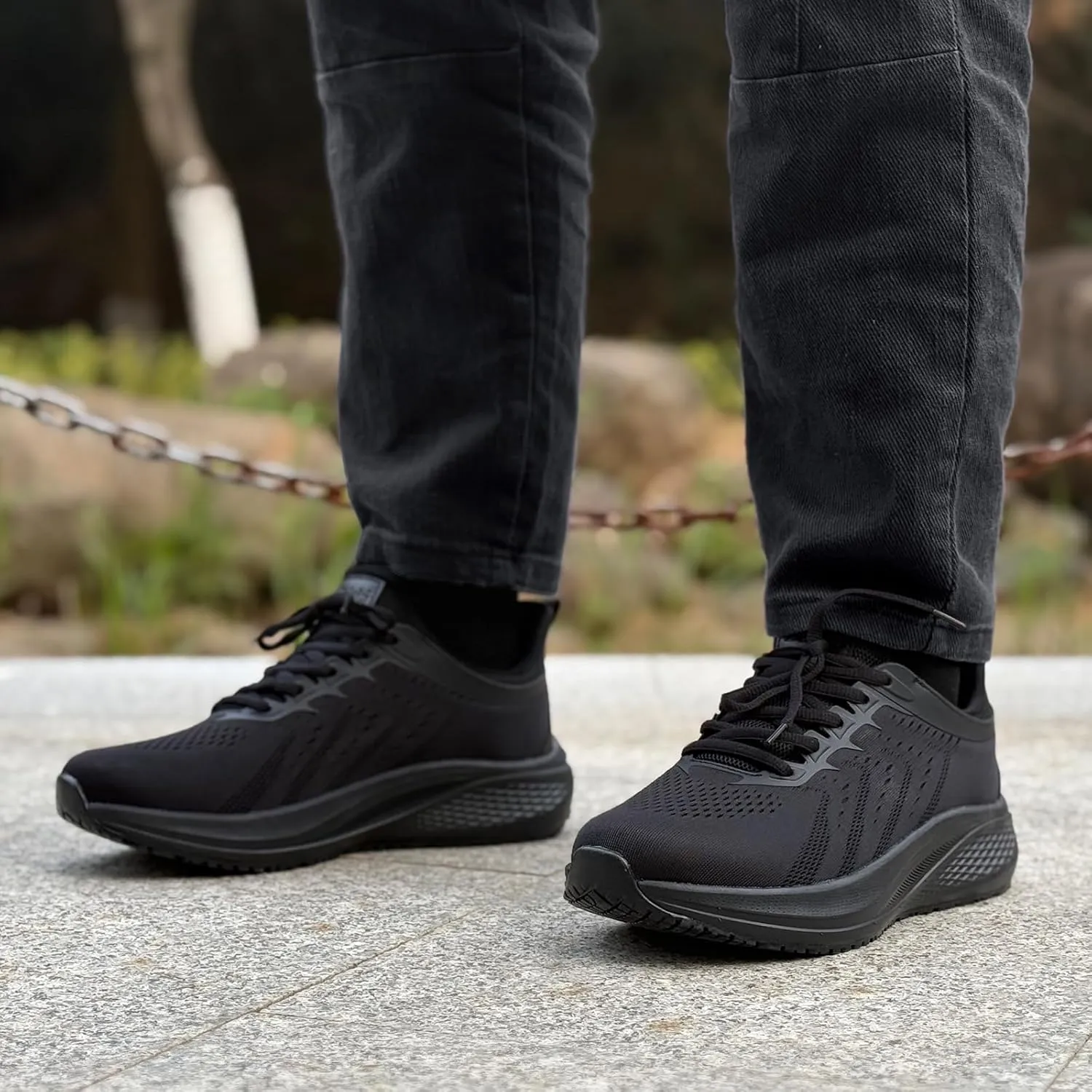 Non Slip Shoes for Men Food Service Work Shoes Restaurant Slip Resistant Hospital Walking Sneakers Breathable Lightweight Lace Up Shoes