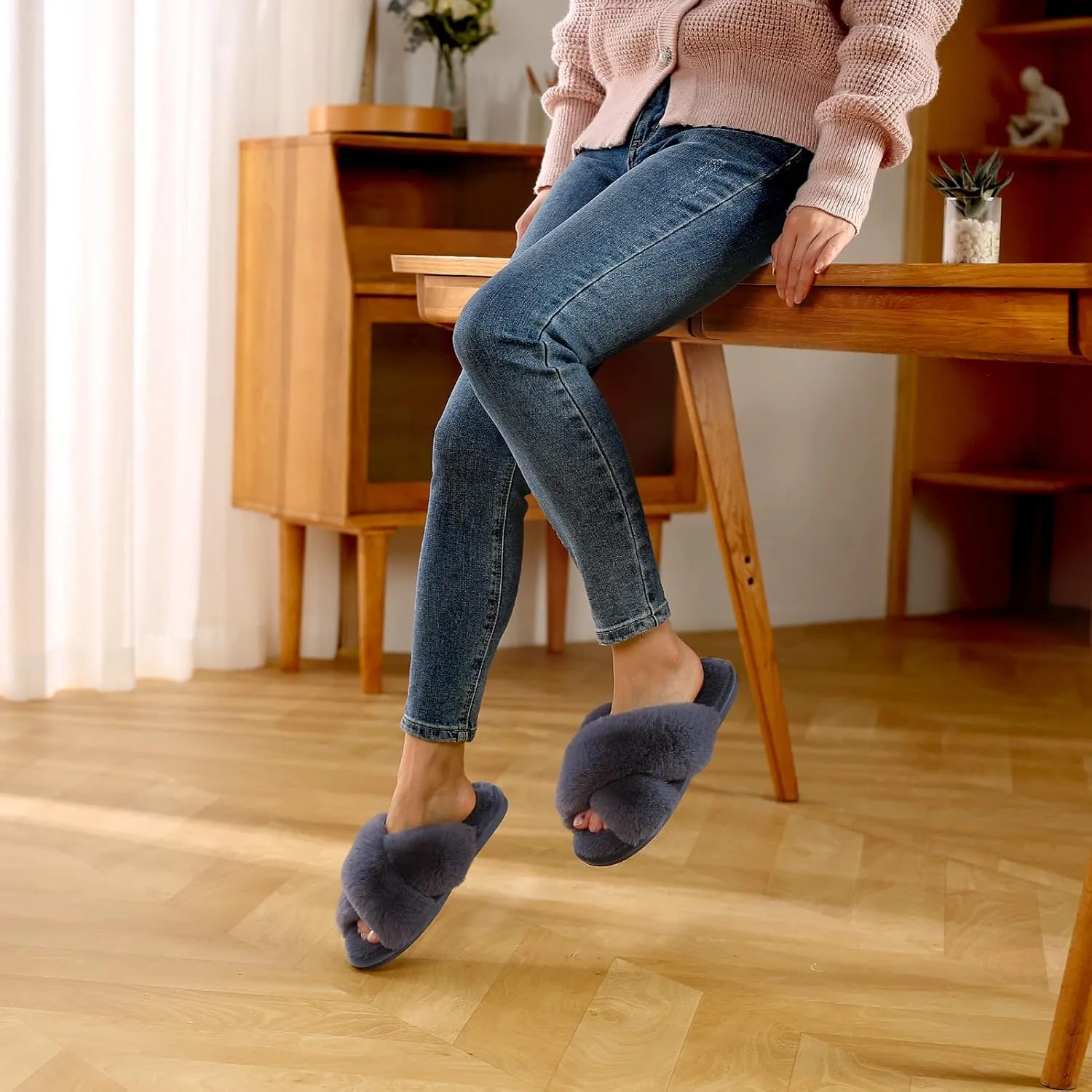 Parlovable Women's Fuzzy Slippers Comfy Cross Band House Shoes Memory Foam Open Toe Indoor Gifts for Ladies